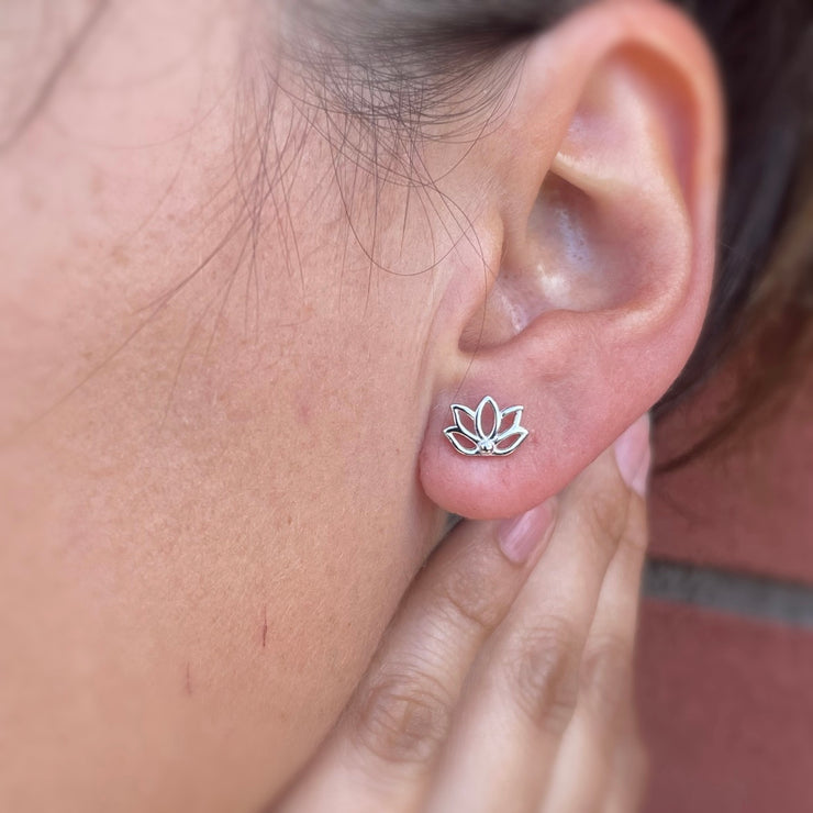 Women's Sterling Silver Lotus Flower Stud Earrings